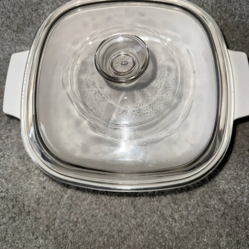 Corning Ware Shadow Iris  A-2-B - 2 Liter 2 qt Covered Casserole with lid